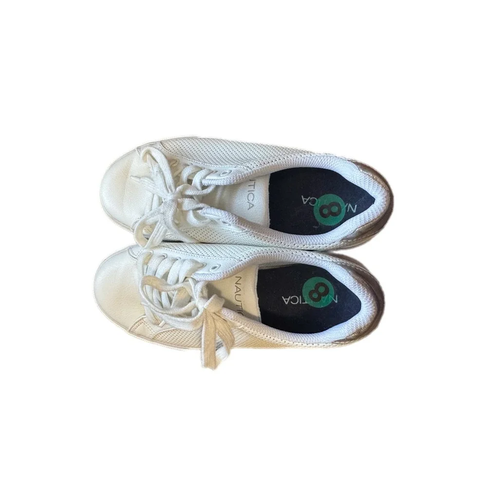 Nautica Steam Sneakers Womens 8 White Excellent Perforated Silver Holographic